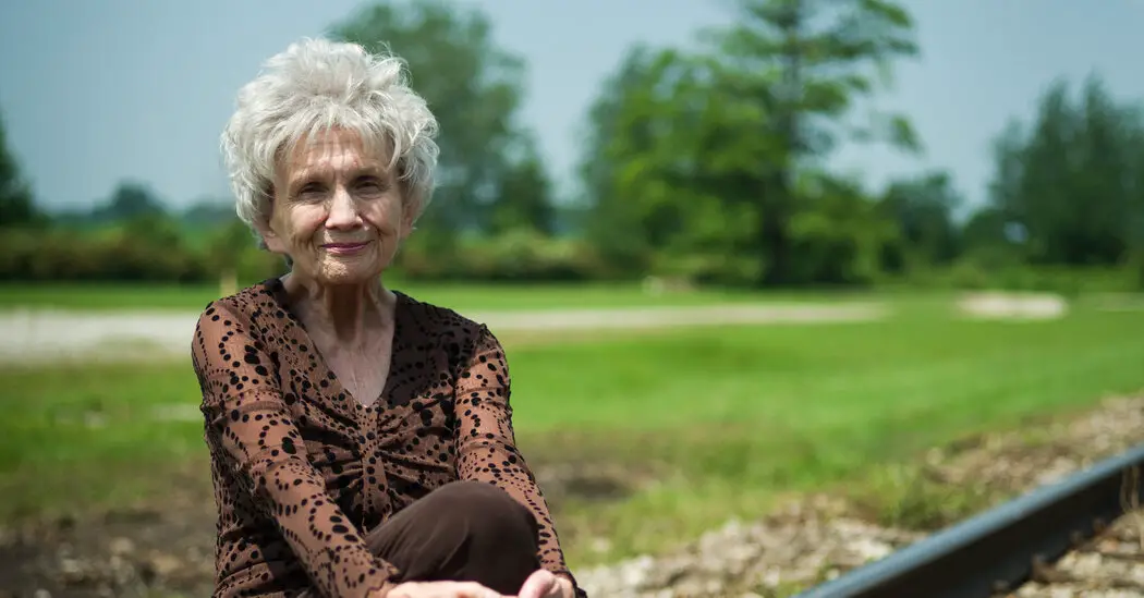 Alice Munro, Nobel Laureate and Master of the Short Story, Dies at 92