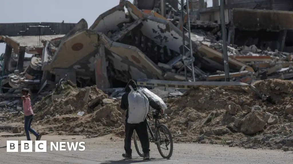 UN says 80,000 have fled Rafah as strikes intensify