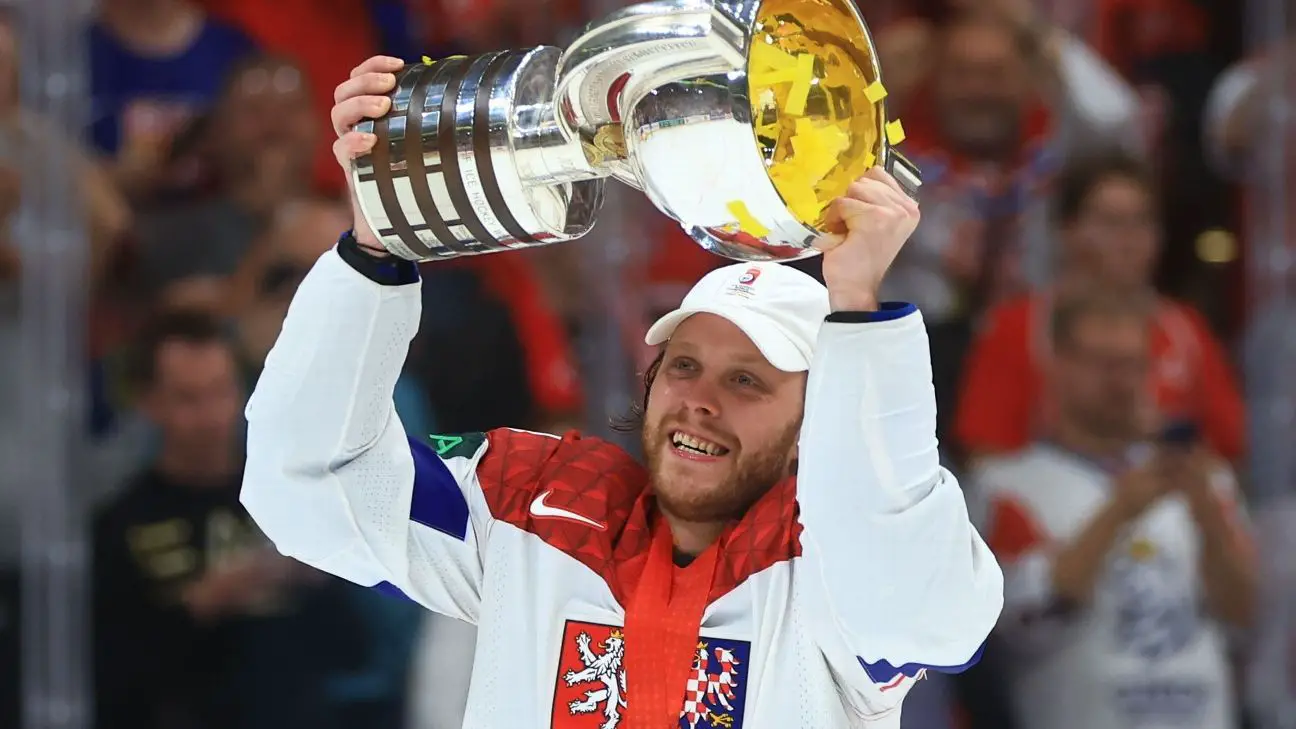 David Pastrnak, Czechia win world championship on home ice