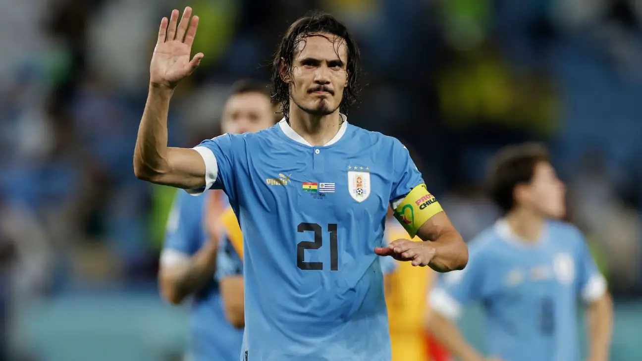 Edinson Cavani retires from Uruguay ahead of Copa América