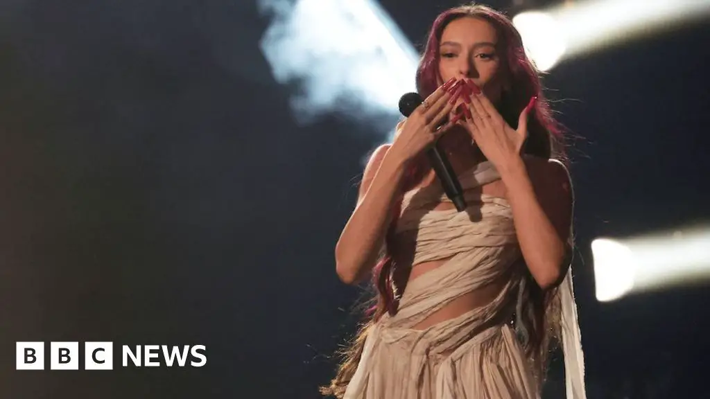 Israel Eurovision contestant Eden Goolan booed during rehearsal