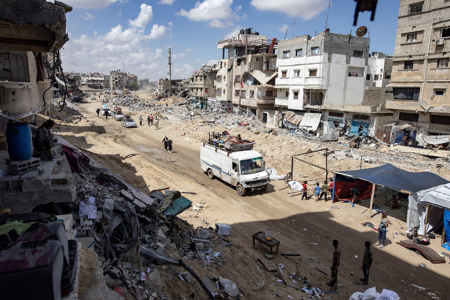 American doctors trapped in Gaza hospital after Rafah border closing