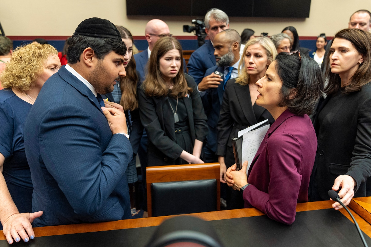 Jewish students confront Montgomery school board president after House hearing