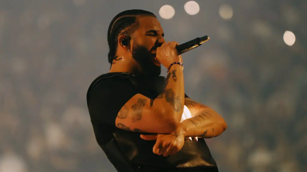 Drake Responds to Kendrick Lamar With ‘Family Matters’ Diss Track