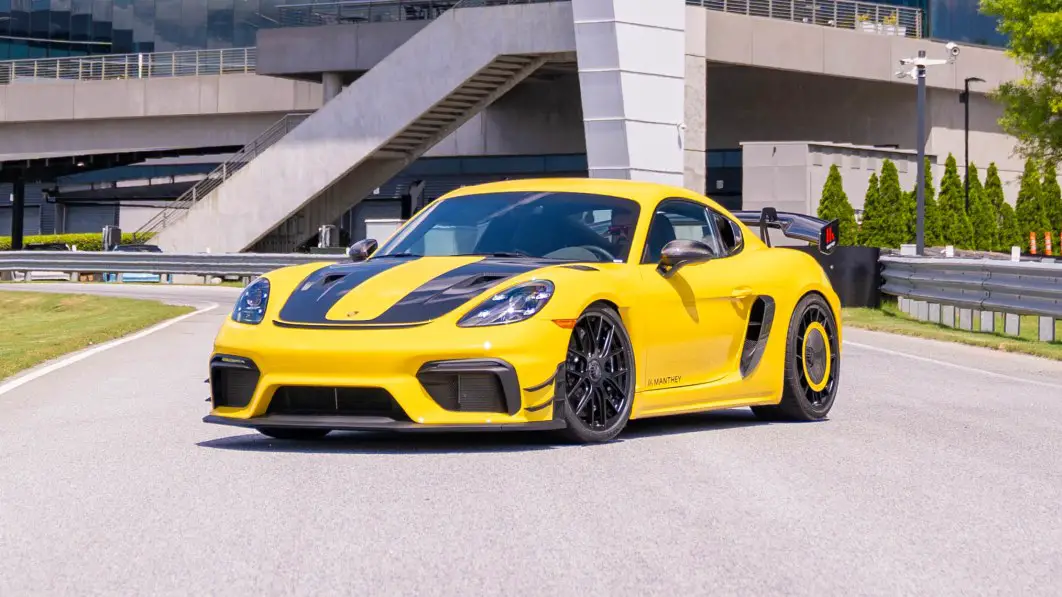 Porsche offers ‘Ring-proven Manthey kit for 718 Cayman GT4 RS