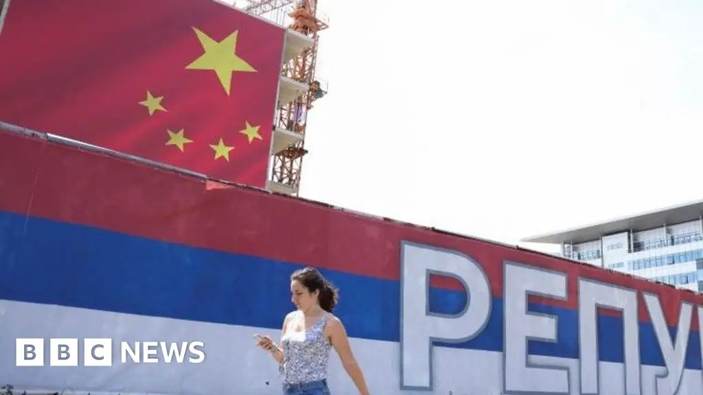 China's Xi gets red-carpet welcome in Serbia