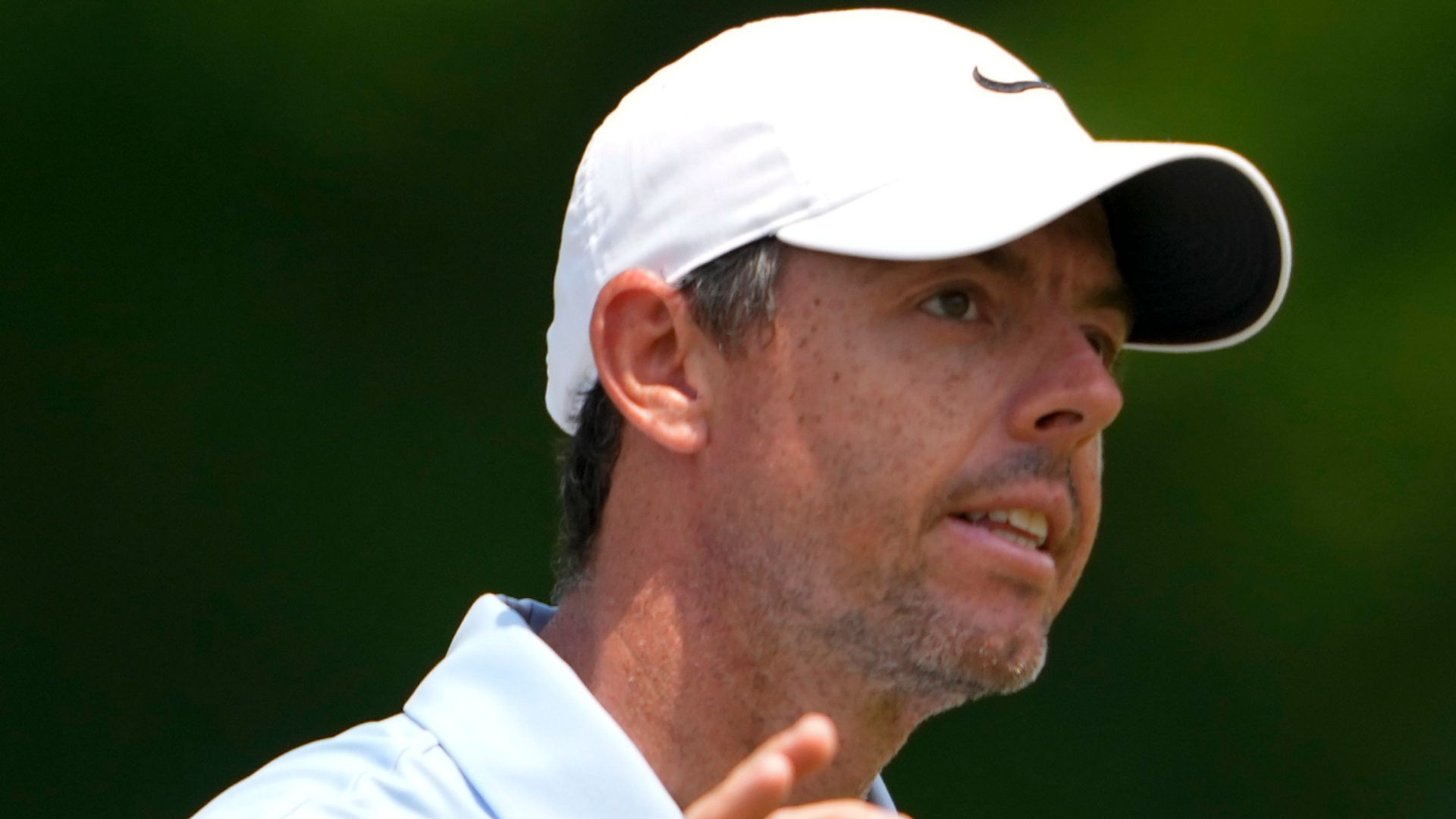 McIlroy in major mix despite 'scrappy' start as Tiger struggles