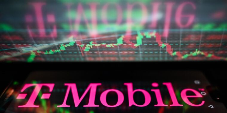 FCC blasts T-Mobile’s 365-day phone locking, proposes 60-day unlock rule