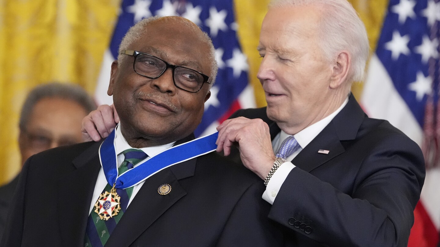 Biden will award Presidential Medal of Freedom to these 19 people