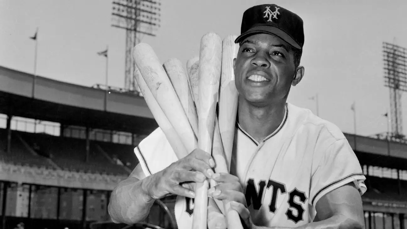 Legendary center fielder Willie Mays dies at 93