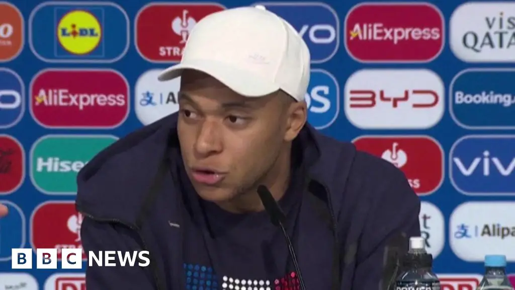 Kylian Mbappé urges youth vote to counter ‘extremists’