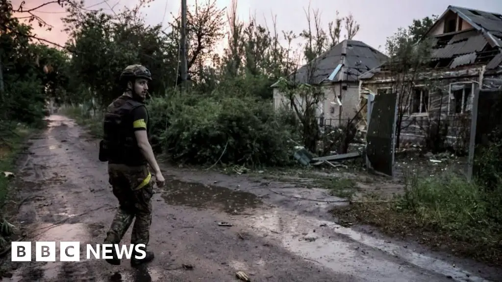 Ukrainian army unit says situation on frontline becoming ‘extremely difficult’