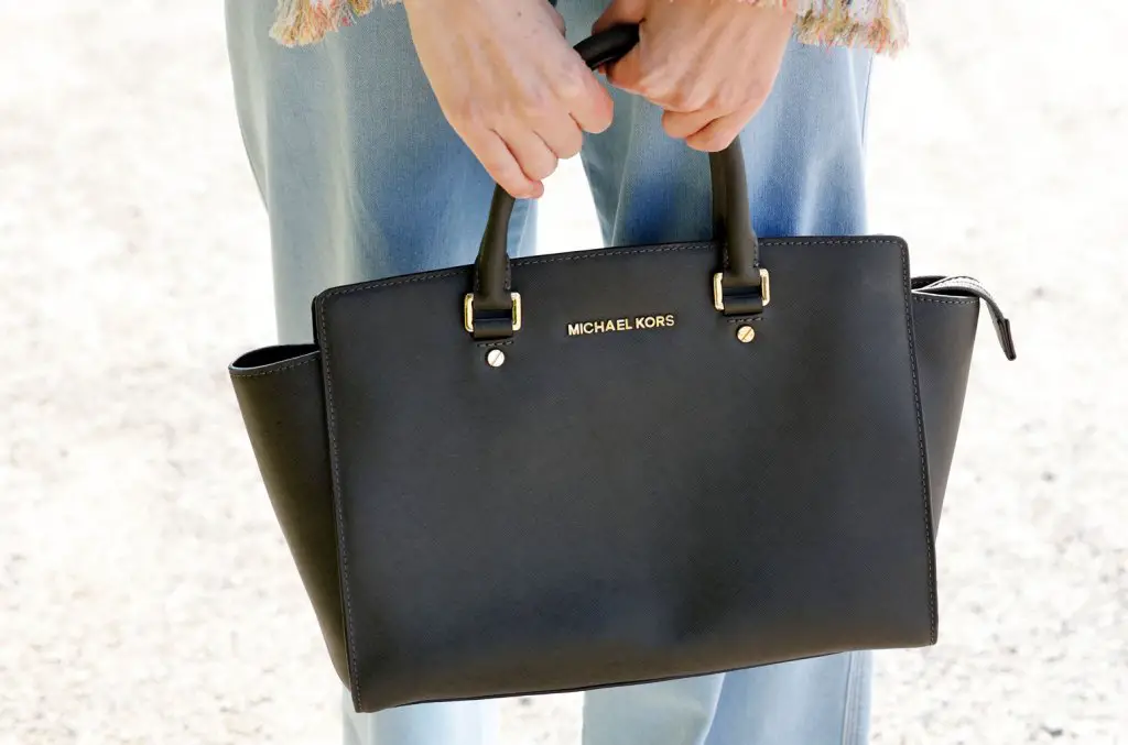 $96 Purse, 78% Off Sale at Walmart