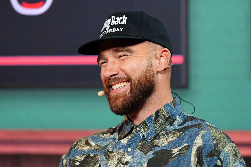 Travis Kelce Says He’s ‘Living the Dream’ in ‘GMA’ Teaser: Watch