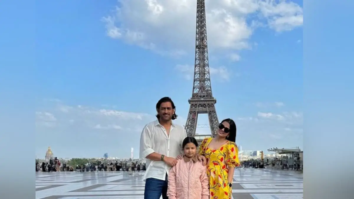 MS Dhoni’s Paris Diary: Wife Sakshi, Daughter Ziva And More…