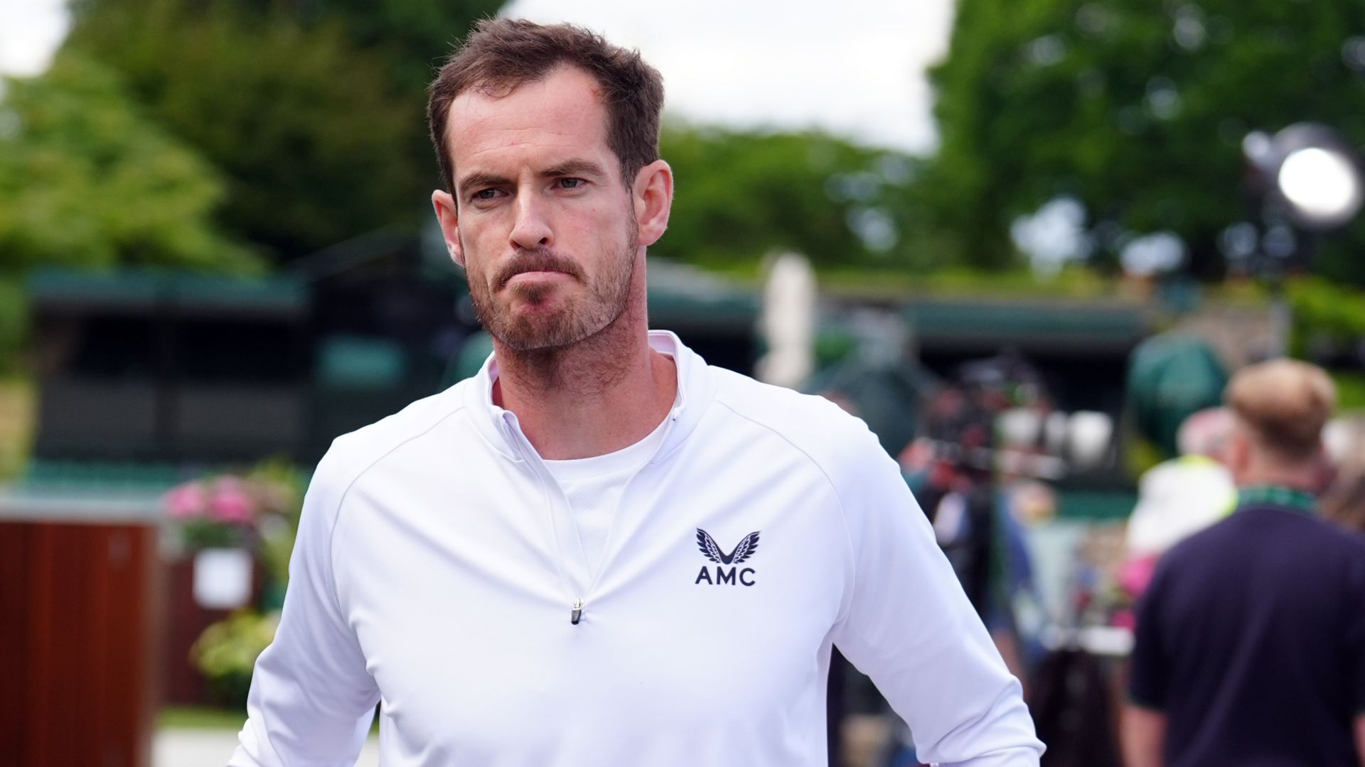 Murray to make Wimbledon decision on Monday evening