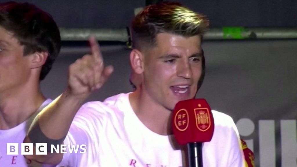 Spain team chant ‘Gibraltar is Spanish’ at Euros celebration