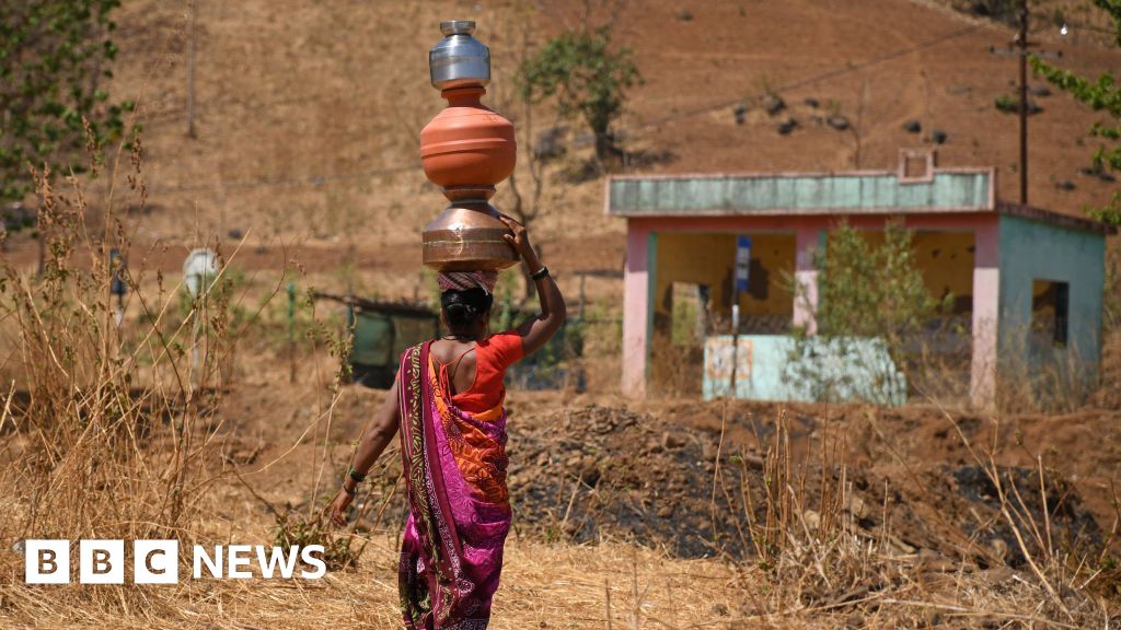 How fetching water is holding back India’s women