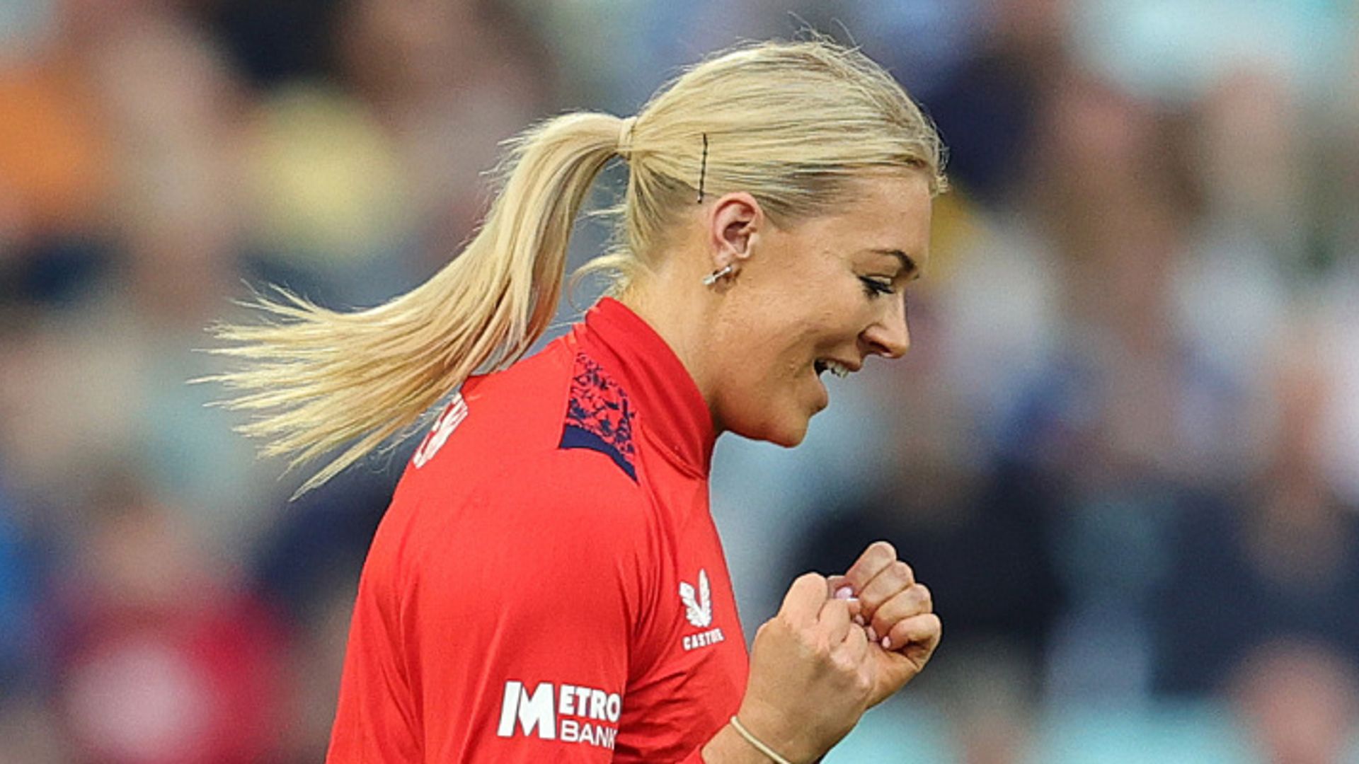 Glenn's four-wicket haul leads England to win over New Zealand