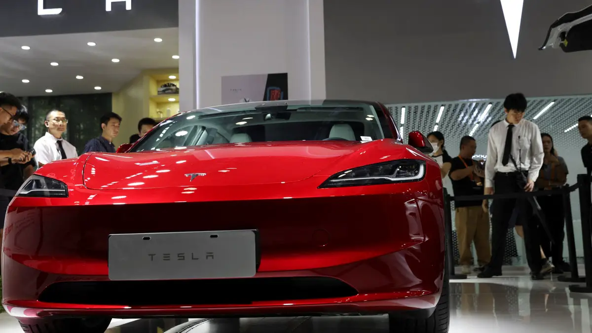 Tesla launches new Model 3 long-range variant at $42,490, website shows