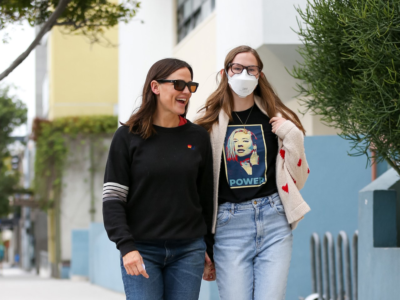 Ben Affleck and Jennifer Garner’s daughter speaks out against mask bans